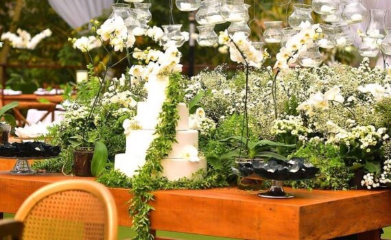 Quando fazemos a melhor escolha para a mesa de bolo…  #decoracão #casamento #n…