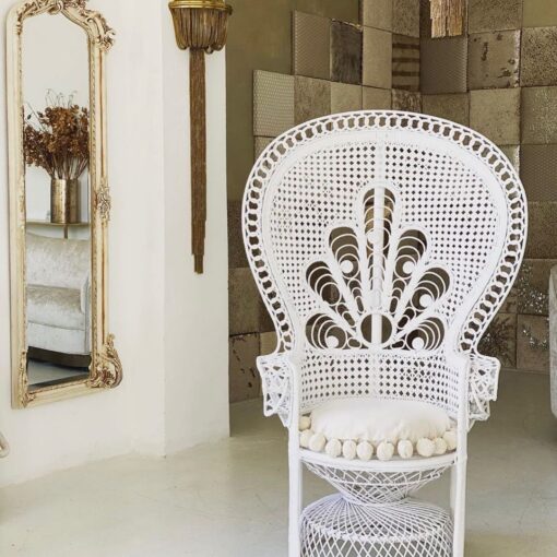 Aquela poltrona que faz a diferença…  #eventuale #noivaeventuale #casamento #e…