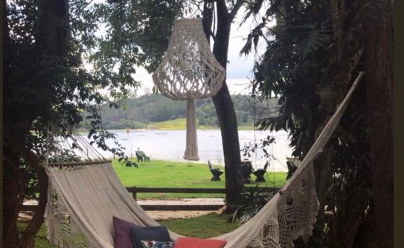 Há exatamente um ano, estávamos fazendo o primeiro casamento de 2020! Foi lindo,…