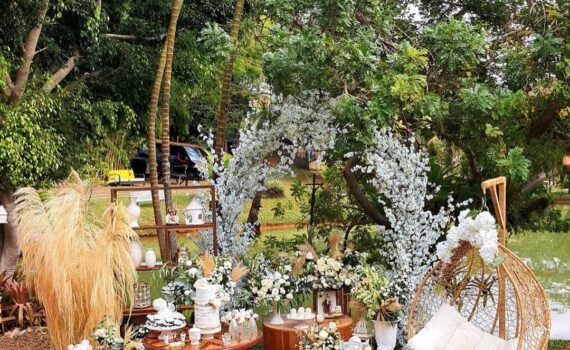 Detalhes de um batizado encantador…  @danibarbosafestas @toninhoaleixodecorad…