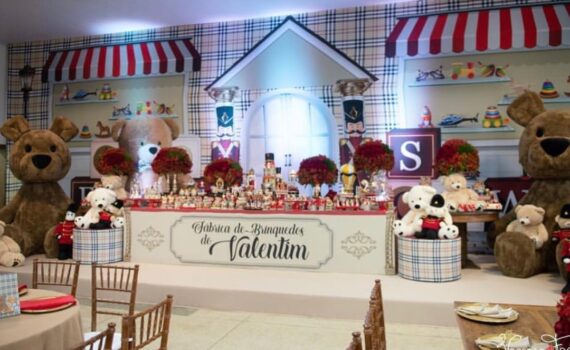 Festa infantil? Aqui tem também, com tudo para deixar seu salão encantador! Esse…