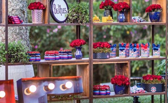 As estantes são um coringa na decoração! Integram os ambientes, enfeitam e ficam…