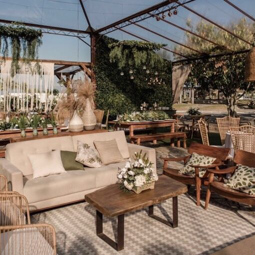 O boho chic está super em alta e foi a essência desta decoração linda de @espaco…