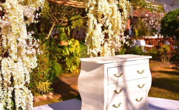 #repost @toninhoaleixodecorador
・・・
#arcodeflores #decoracaodecasamento #noivas2…