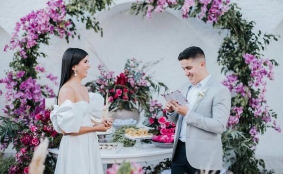 Quando a mesa de doces é tão linda que vira cenário para os principais momentos …