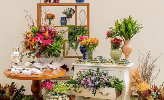 Bem casados e café merecem um cantinho especial! Eles são os últimos da festa, n…