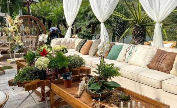 Decoração clean, com cores mais clássicas, que deu um charme todo especial a ess…