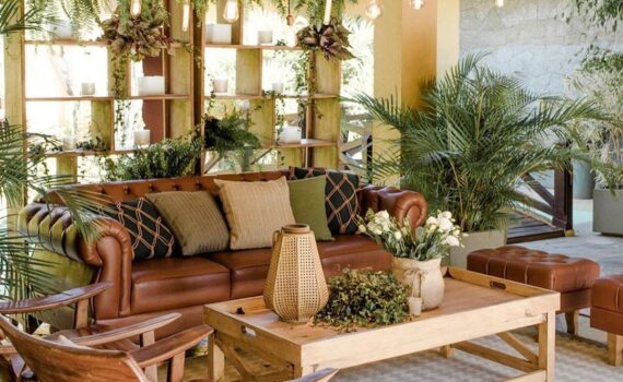 Eu tava ansiosa pra mostrar isso pra vocês…

São dois casamentos, dois casais di…