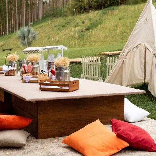 Já pensou em fazer um espaço kids na sua festa? A criançada ama e curte cada can…