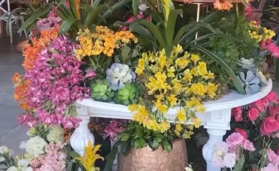 Composição de arranjos nos permitem muitas possibilidades , tamanhos diferentes …