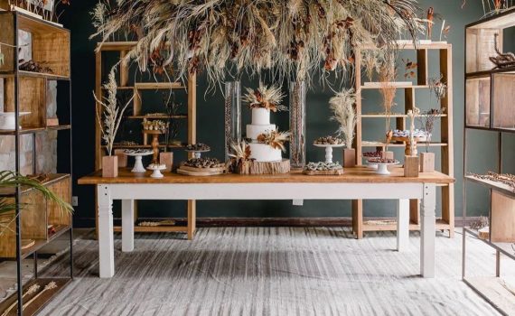 Um casamento branco e marrom, lindo, elegante e inesquecível! 

Parabéns @dougla…