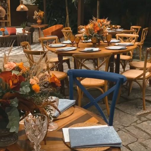 Para um casal incrível cheio de energia e amor @anelisamlacerda e @pedrohpns

R…