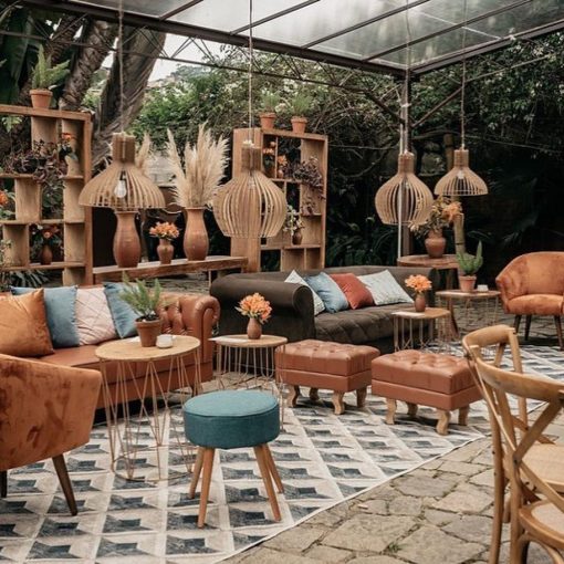 Na hora de montar um lounge, precisamos considerar aspectos importantes, como co…