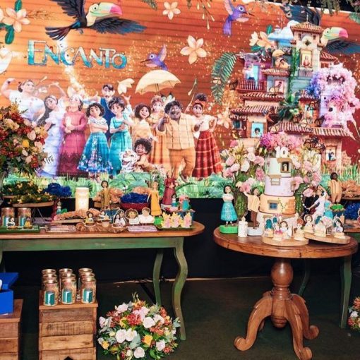 Bom dia com essa festa linda, ENCANTO – o novo queridinho entre as crianças.

@t…