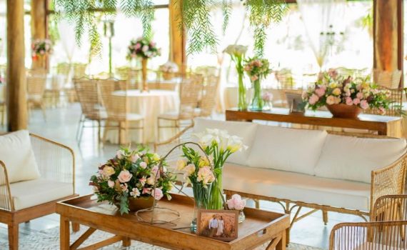 Sim, existe um material que combina com todos os estilos!

O rattan é uma fibra natural que usamos para fazer …