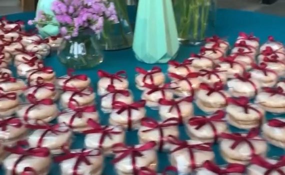 Depois de dois anos e meio, Vanessa e Felipe  Que alegria estarmos todos aqui! 
Repost @peplumcerimonial…