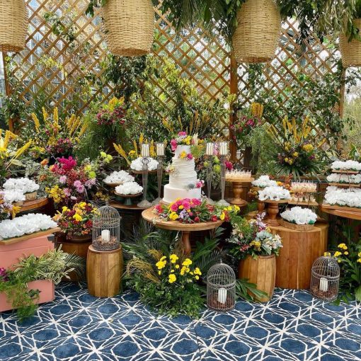 Festa linda, cheia de cor e amor!!! 

@eleganzacerimonial 
@privilegejf 
@larmoniejf 
@toninhoaleixodecorador …